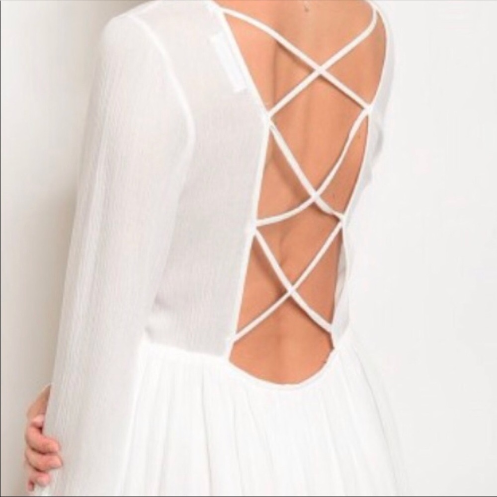 Brand new white dress from the Swanky Coconut 🌴 - Picture 4 of 4
